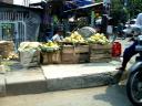 jakarta-street-scenes-fruit-seller-april-28-2008.JPG